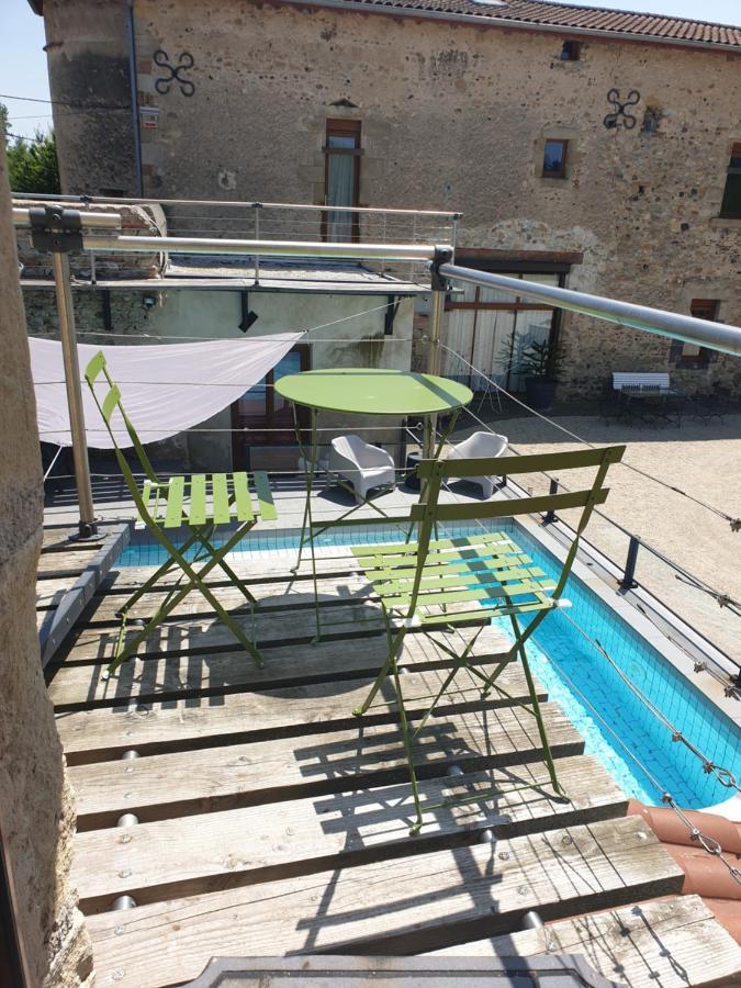 Hotel Tour De Charme Atypique Beauregard-l'Eveque Esterno foto